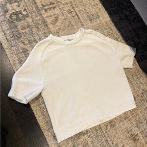Excellent condition Abercrombie & Fitch Off-White Knit Top